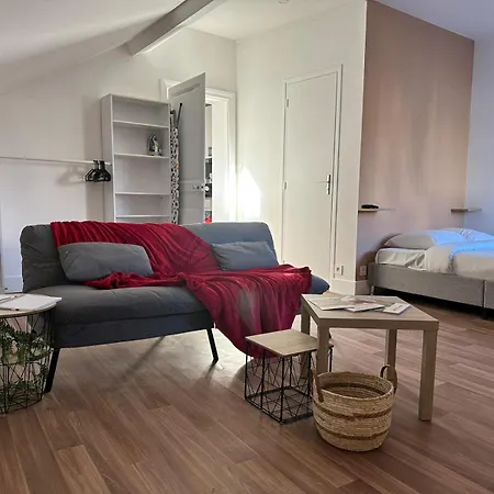 Le Montluspot Apartamento *