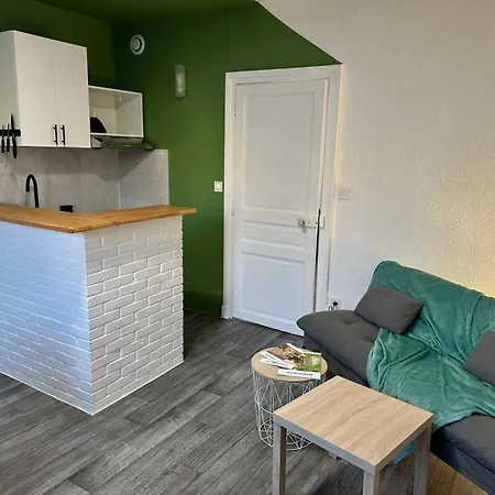 Le Montluspot Apartamento *